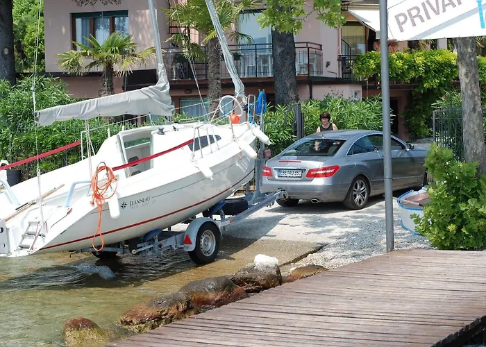 Villalsole Semesteranläggning (resort) San Felice del Benaco