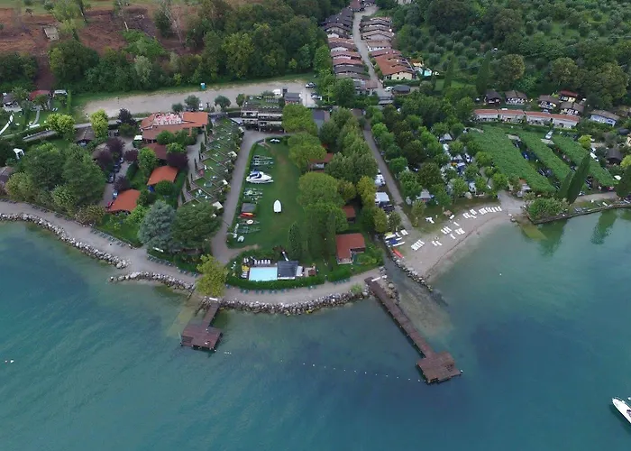 Villalsole San Felice del Benaco